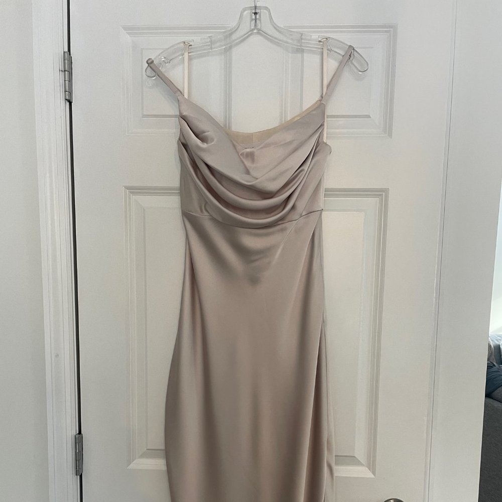 Revelry Bridesmaid Dress Size 4 never worn